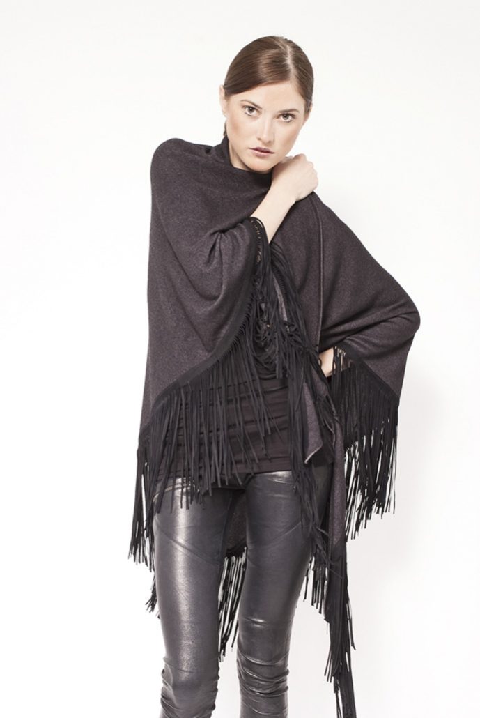 Gipsy cashmere shawl with leather fringes - cod. 13/18
