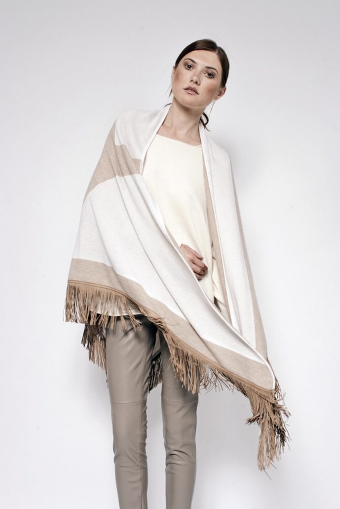 Gipsy cashmere bi color reversible shawl with short leather fringes - cod. 13/57