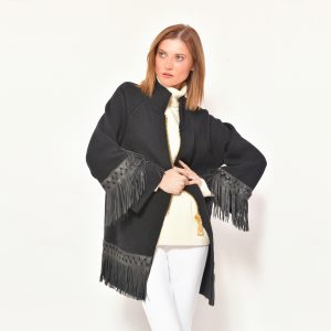cod. P105 – color Black – Coat in cashmere with fantasy leather fringes
