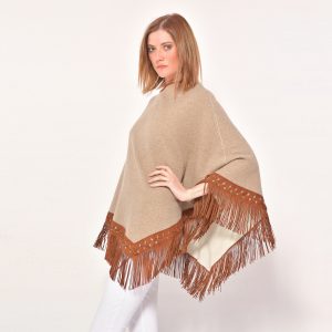 cod. P111 – color Dune/Arpa - Poncho in cashmere double with fantasy leather fringes